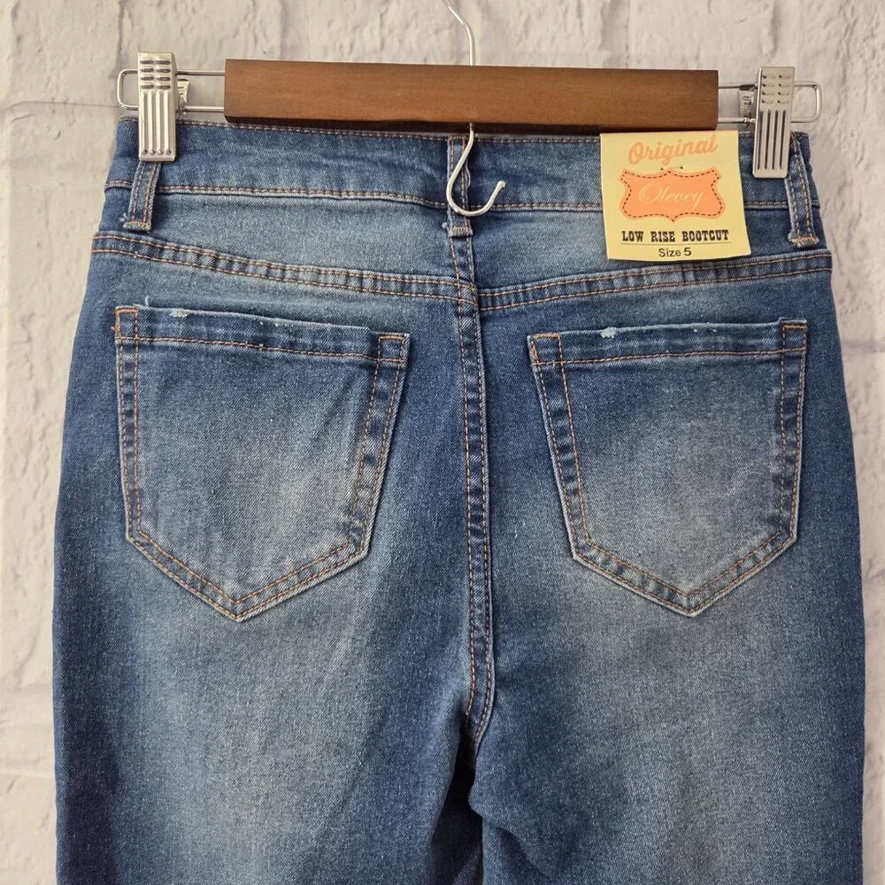 Original Olevey Size 5 Medium Wash Denim Blue Low Rise Bootcut Jeans Juniors NWT